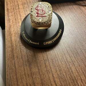 St. Louis Cardinals 2006 World Series Champions Commemorative Ring with Stand